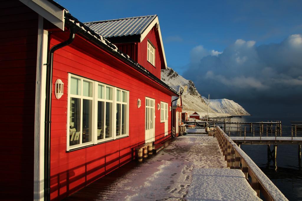 Sarnes Seaside Cabins Honningsvag Exterior photo